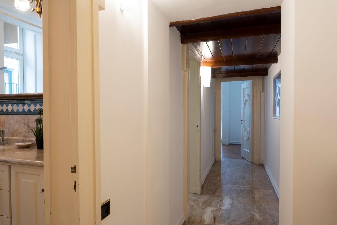 Bella Domus Suites ซาแลร์โน ภายนอก รูปภาพ