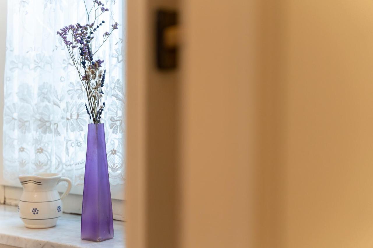Bella Domus Suites ซาแลร์โน ภายนอก รูปภาพ